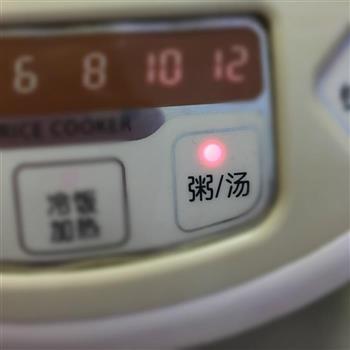 龙骨煲虫草花怎么做，龙骨煲虫草花怎么做好吃，龙骨煲虫草花做法