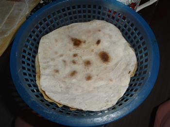 春饼鸡蛋卷怎么做，春饼鸡蛋卷怎么做好吃，春饼鸡蛋卷做法