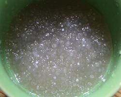 鲜奶银耳西米露怎么做，鲜奶银耳西米露怎么做好吃，鲜奶银耳西米露做法