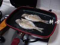香煎巴鲫鱼怎么做，香煎巴鲫鱼怎么做好吃，香煎巴鲫鱼做法