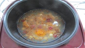 桂花果味莲子汤怎么做，桂花果味莲子汤怎么做好吃，桂花果味莲子汤做法