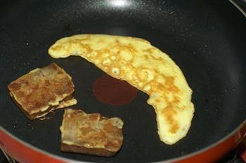 鸡蛋煎年糕怎么做，鸡蛋煎年糕怎么做好吃，鸡蛋煎年糕做法