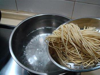 热拌麻酱面怎么做，热拌麻酱面怎么做好吃，热拌麻酱面做法