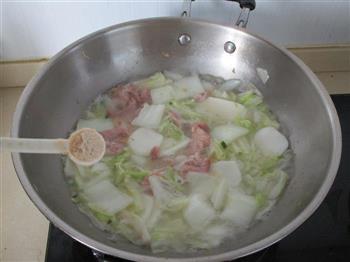 白菜肉片汤年糕怎么做，白菜肉片汤年糕怎么做好吃，白菜肉片汤年糕做法