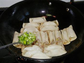 大葱羊肉锅贴怎么做，大葱羊肉锅贴怎么做好吃，大葱羊肉锅贴做法