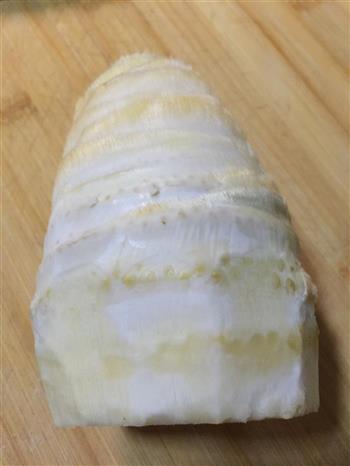 冬笋酸菜炖骨头怎么做，冬笋酸菜炖骨头怎么做好吃，冬笋酸菜炖骨头做法