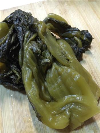 冬笋酸菜炖骨头怎么做，冬笋酸菜炖骨头怎么做好吃，冬笋酸菜炖骨头做法