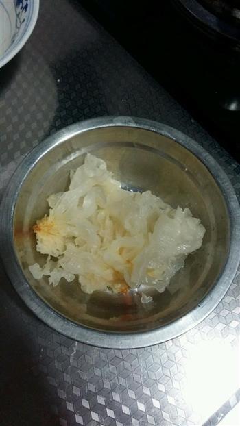银耳雪梨枸杞汤怎么做，银耳雪梨枸杞汤怎么做好吃，银耳雪梨枸杞汤做法