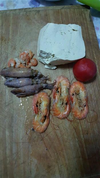 豆腐海鲜汤怎么做，豆腐海鲜汤怎么做好吃，豆腐海鲜汤做法