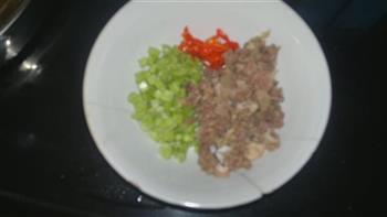 牛丁豆腐怎么做，牛丁豆腐怎么做好吃，牛丁豆腐做法