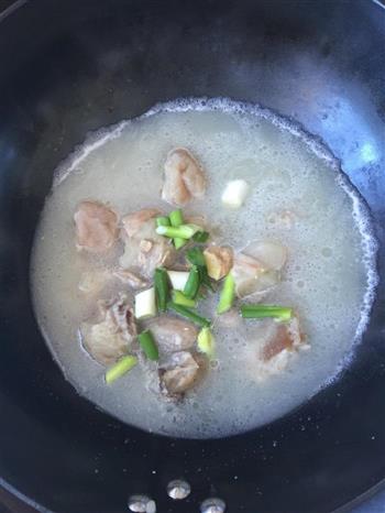 羊排蔬菜汤怎么做，羊排蔬菜汤怎么做好吃，羊排蔬菜汤做法