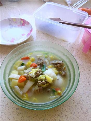 羊排蔬菜汤怎么做，羊排蔬菜汤怎么做好吃，羊排蔬菜汤做法