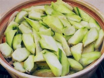 豆腐干丝瓜汤怎么做，豆腐干丝瓜汤怎么做好吃，豆腐干丝瓜汤做法
