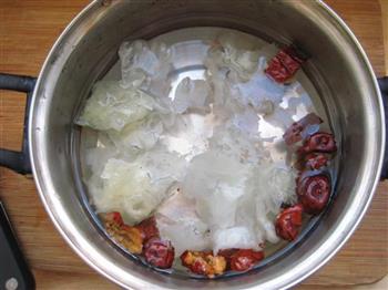 红枣鸡蛋汤怎么做，红枣鸡蛋汤怎么做好吃，红枣鸡蛋汤做法