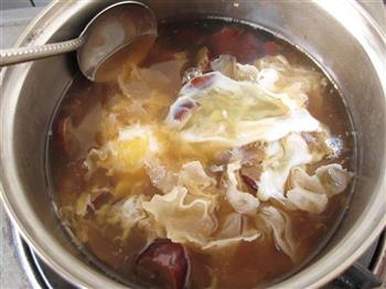 红枣鸡蛋汤怎么做，红枣鸡蛋汤怎么做好吃，红枣鸡蛋汤做法