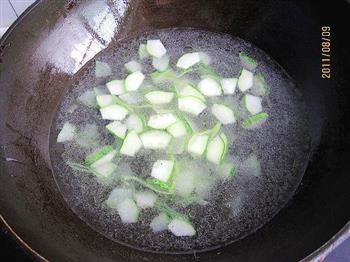 黄瓜鲜虾疙瘩汤怎么做，黄瓜鲜虾疙瘩汤怎么做好吃，黄瓜鲜虾疙瘩汤做法