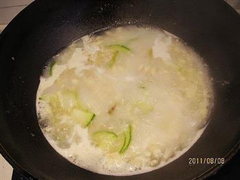 黄瓜鲜虾疙瘩汤怎么做，黄瓜鲜虾疙瘩汤怎么做好吃，黄瓜鲜虾疙瘩汤做法