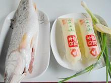 菊花玉子鲈鱼汤怎么做，菊花玉子鲈鱼汤怎么做好吃，菊花玉子鲈鱼汤做法