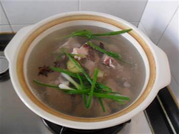 莲藕山药猪骨汤怎么做，莲藕山药猪骨汤怎么做好吃，莲藕山药猪骨汤做法