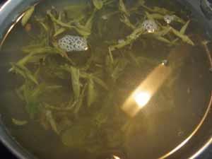茶香话梅花生怎么做，茶香话梅花生怎么做好吃，茶香话梅花生做法