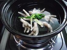 养颜凤爪汤怎么做，养颜凤爪汤怎么做好吃，养颜凤爪汤做法