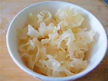 银耳土豆美容汤怎么做，银耳土豆美容汤怎么做好吃，银耳土豆美容汤做法