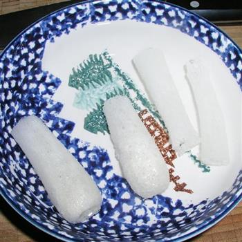 香菇鸡腿竹荪汤怎么做，香菇鸡腿竹荪汤怎么做好吃，香菇鸡腿竹荪汤做法