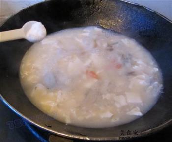 龙鱼豆腐汤怎么做，龙鱼豆腐汤怎么做好吃，龙鱼豆腐汤做法