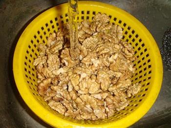 碳烧桃仁怎么做，碳烧桃仁怎么做好吃，碳烧桃仁做法