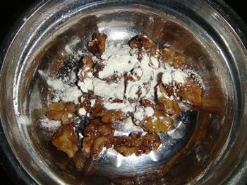 碳烧桃仁怎么做，碳烧桃仁怎么做好吃，碳烧桃仁做法