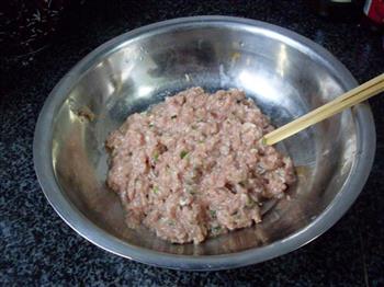 韭菜肉馅水饺怎么做，韭菜肉馅水饺怎么做好吃，韭菜肉馅水饺做法