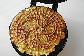 葱香咸味蛋卷怎么做，葱香咸味蛋卷怎么做好吃，葱香咸味蛋卷做法