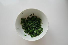 葱香咸味蛋卷怎么做，葱香咸味蛋卷怎么做好吃，葱香咸味蛋卷做法