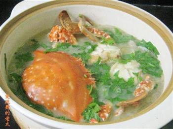 红膏蟹洋葱粉丝煲怎么做，红膏蟹洋葱粉丝煲怎么做好吃，红膏蟹洋葱粉丝煲做法