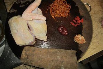 金虫草淮山鸡汤怎么做，金虫草淮山鸡汤怎么做好吃，金虫草淮山鸡汤做法