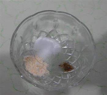 三文鱼丸怎么做，三文鱼丸怎么做好吃，三文鱼丸做法