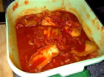 辣白菜煎饼怎么做，辣白菜煎饼怎么做好吃，辣白菜煎饼做法