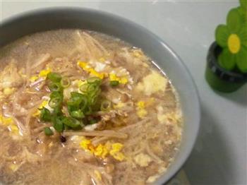金针菇蛋花汤怎么做，金针菇蛋花汤怎么做好吃，金针菇蛋花汤做法