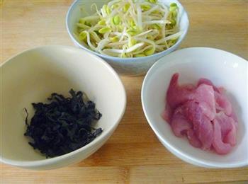 螺旋藻豆芽肉片汤怎么做，螺旋藻豆芽肉片汤怎么做好吃，螺旋藻豆芽肉片汤做法