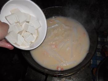 虾仁豆腐萝卜汤怎么做，虾仁豆腐萝卜汤怎么做好吃，虾仁豆腐萝卜汤做法
