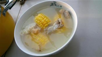 花胶玉米排骨汤怎么做，花胶玉米排骨汤怎么做好吃，花胶玉米排骨汤做法