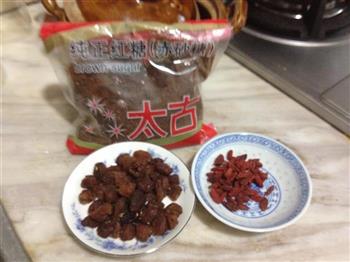桂圆枸杞红糖汤怎么做，桂圆枸杞红糖汤怎么做好吃，桂圆枸杞红糖汤做法