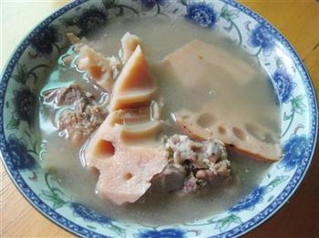连藕猪骨汤怎么做，连藕猪骨汤怎么做好吃，连藕猪骨汤做法
