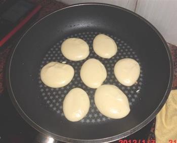 煎出来的鸡蛋糕怎么做，煎出来的鸡蛋糕怎么做好吃，煎出来的鸡蛋糕做法