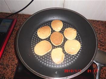 煎出来的鸡蛋糕怎么做，煎出来的鸡蛋糕怎么做好吃，煎出来的鸡蛋糕做法
