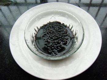 黑豆薏米百合汤怎么做，黑豆薏米百合汤怎么做好吃，黑豆薏米百合汤做法