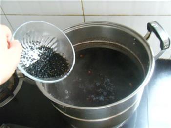 黑豆薏米百合汤怎么做，黑豆薏米百合汤怎么做好吃，黑豆薏米百合汤做法