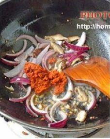 红咖喱鲜虾豆腐怎么做，红咖喱鲜虾豆腐怎么做好吃，红咖喱鲜虾豆腐做法