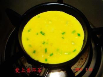 早餐鸡蛋饼怎么做，早餐鸡蛋饼怎么做好吃，早餐鸡蛋饼做法