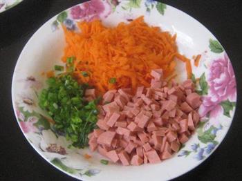 胡萝卜大麦粉蛋饼怎么做，胡萝卜大麦粉蛋饼怎么做好吃，胡萝卜大麦粉蛋饼做法
